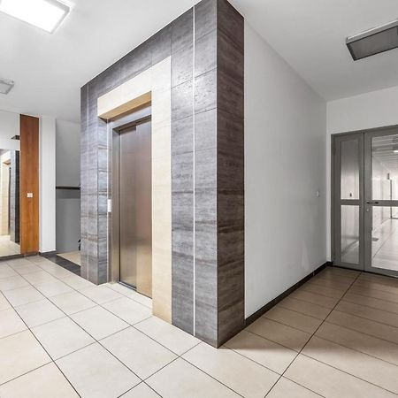 Spacious 2 Bedroom Ac Dalanowska 46 Варшава Экстерьер фото
